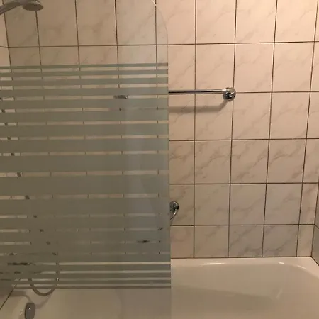 Ferienwohnungen Kolsdorf A *